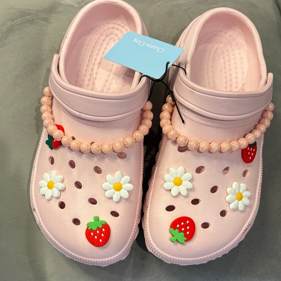 Lilly Pulitzer for Target Shoes - Pink Strawberry & Daisy Clog Sandals